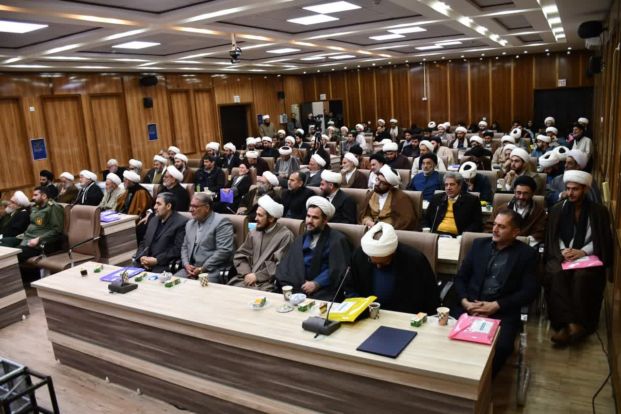 گزارشی از همایش یکصدمین سال بازتأسیس حوزه علمیه قم در خوی