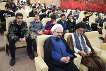 وظیفه طلاب تبیین جایگاه امامت در جامعه است