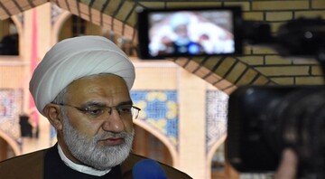 لزوم تسهیل ارتباط نخبگان با مراکز حاکمیتی و پژوهشی