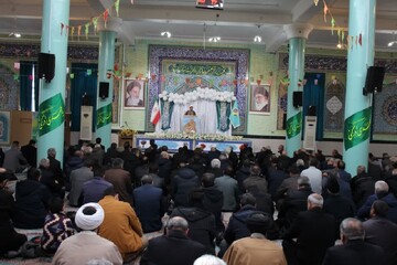 تصاویر/ اقامه نماز عبادی سیاسی جمعه تکاب