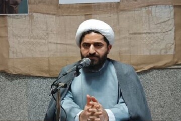 فیلم | حوزه های علمیه باید در خط مقدم احیای شعارهای اصیل انقلاب باشند