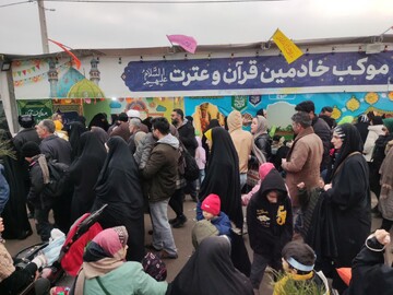 خدمت رسانی موکب خادمان قرآن و عترت در مسیر انتظار