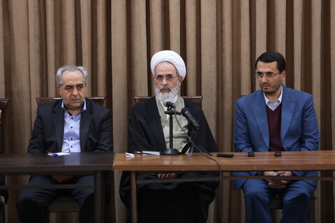 تصاویر/ جلسه مشترک استاندار و مسئولان استان آذربایجان شرقی با حضور آیت الله اعرافی