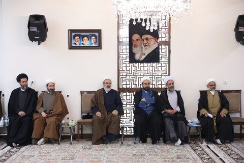 تصاویر/ جلسه مشترک استاندار و مسئولان استان آذربایجان شرقی با حضور آیت الله اعرافی