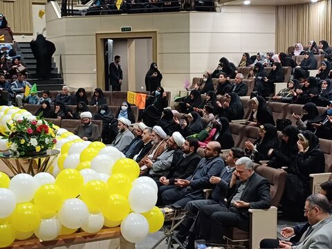 تصاویر/  اختتامیه جشنواره حمایت از ایده های برتر موسسات قرآنی مردم نهاد در ارومیه