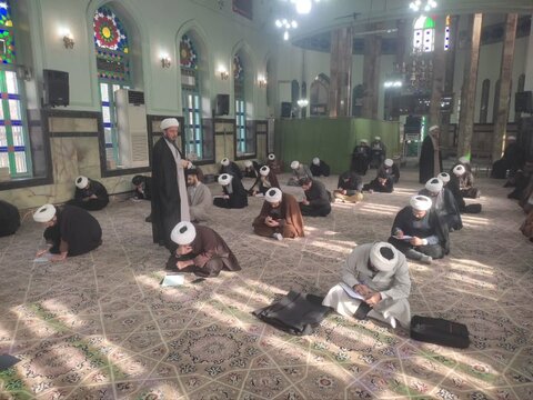 آزمون استادی حوزه علمیه استان تهران برگزار گردید.