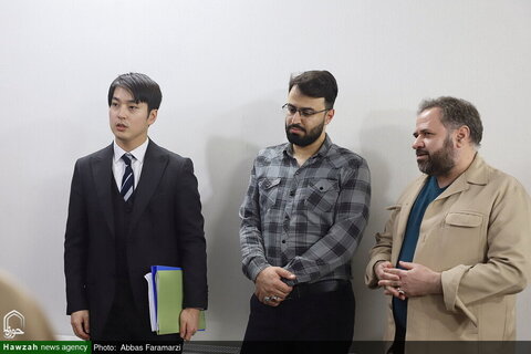 Photos/ Visite de l'ambassadeur du Japon en Iran de l'agence de presse Hawzah