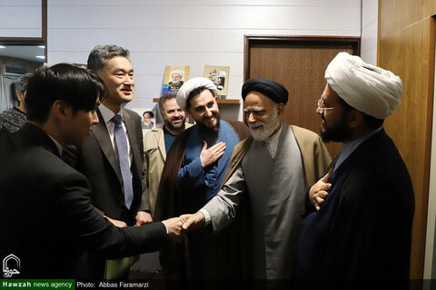 Photos/ Visite de l'ambassadeur du Japon en Iran de l'agence de presse Hawzah