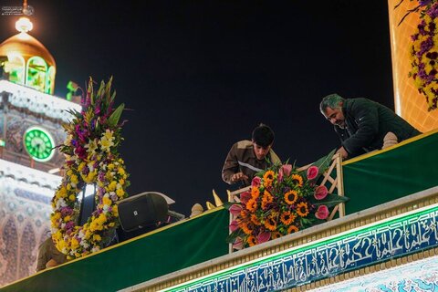 Photos/Sanctuaire de l'Imam Ali décoré pour l'anniversaire de la naissance de l'Imam al-Zaman