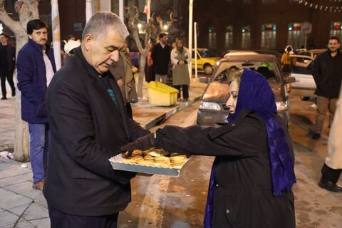 تصاویر/  حال و هوای شهر ارومیه در شب و روز میلاد امام زمان (عج)