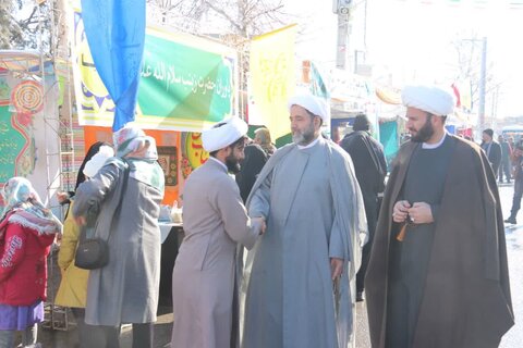 تصاویر/  حال و هوای شهر ارومیه در شب و روز میلاد امام زمان (عج)