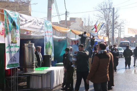 تصاویر/  حال و هوای شهر ارومیه در شب و روز میلاد امام زمان (عج)