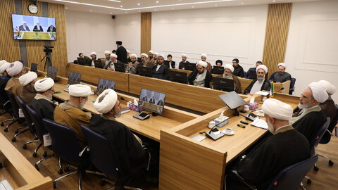 تصاویر/ تقدیر از نفرات برتر المپیاد علمی حوزه علمیه آذربایجان شرقی با حضور آیت الله اعرافی