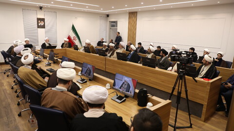 تصاویر/ تقدیر از نفرات برتر المپیاد علمی حوزه علمیه آذربایجان شرقی با حضور آیت الله اعرافی