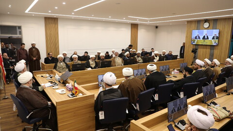 تصاویر/ تقدیر از نفرات برتر المپیاد علمی حوزه علمیه آذربایجان شرقی با حضور آیت الله اعرافی