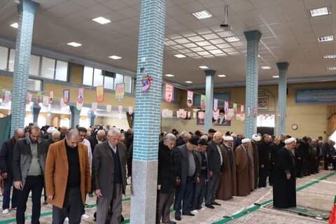 تصاویر/ آیین عبادی سیاسی نماز جمعه نوشین شهر