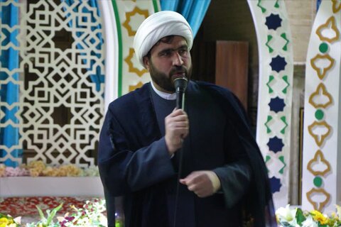 تصاویر/ گوشه ای از مراسم یزدی ها در نیمه شعبان و دعا برای فرج