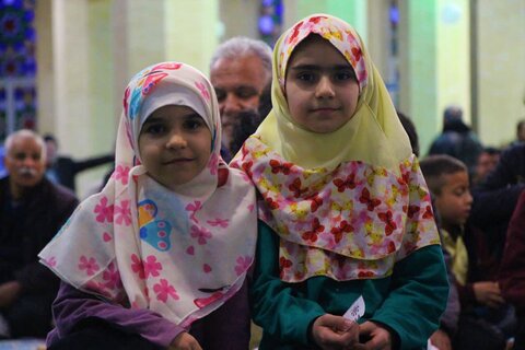 تصاویر/ گوشه ای از مراسم یزدی ها در نیمه شعبان و دعا برای فرج