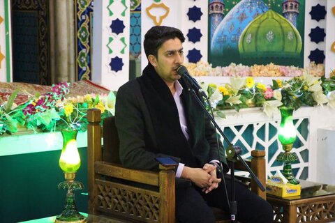 تصاویر/ گوشه ای از مراسم یزدی ها در نیمه شعبان و دعا برای فرج