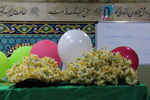 تصاویر/ گوشه ای از مراسم یزدی ها در نیمه شعبان و دعا برای فرج