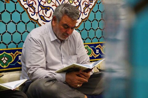 تصاویر/ گوشه ای از مراسم یزدی ها در نیمه شعبان و دعا برای فرج