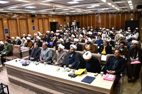 تصاویر/ همایش یکصدمین سال باز تاسیس حوزه علمیه قم در خوی