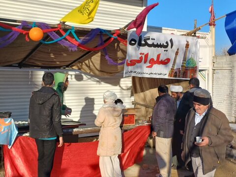 تصاویر/برگزاری ایستگاه صلواتی به مناسبت ولادت حضرت مهدی (عج) توسط مدرسه علمیه امام صادق (ع) قروه