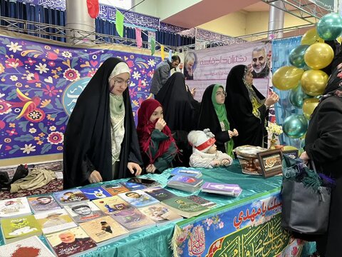 تصاویر/جشن بزرگ خانوادگی نیمه شعبان با حضور پرشور شهروندان اراکی