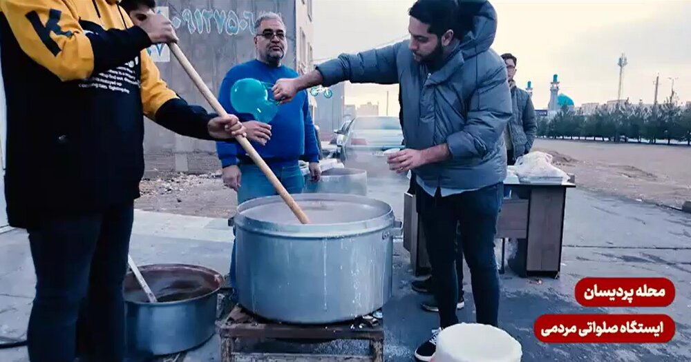 کلیپ | برپایی جشن نیمه شعبان و ایستگاه صلواتی در مردمی محله پردیسان