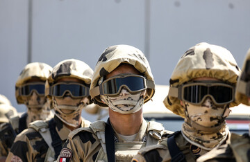 هشدار شدیداللحن نماینده مجلس مصر به اسرائیل: هرکس به مصر نزدیک شود، پاهایش را قطع خواهیم کرد!