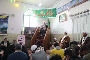 «اطاعت» شرط معیت با امام زمان(عج) و بهره‌مندی از نور هدایت ایشان است