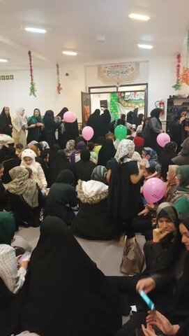 تصاویر/برگزاری جشن نیمه شعبان همراه با نمایشگاه پوشاک در آشتیان
