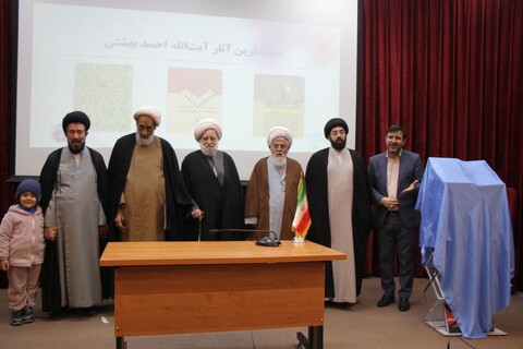 آیین رونمایی از آثار نشر مؤسسه بوستان کتاب