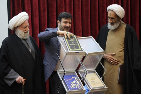 آیین رونمایی از آثار نشر مؤسسه بوستان کتاب