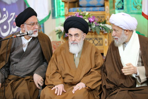 تصاویر| جلسه جامعه روحانیت شیراز به میزبانی بنیاد مهدویت فارس