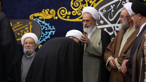 تصاویر/ مراسم عمامه گذاری طلاب حوزه علمیه بناب با حضور آیت الله اعرافی