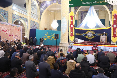تصاویر/ مراسم عمامه گذاری طلاب حوزه علمیه بناب با حضور آیت الله اعرافی