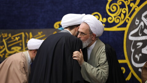 تصاویر/ مراسم عمامه گذاری طلاب حوزه علمیه بناب با حضور آیت الله اعرافی