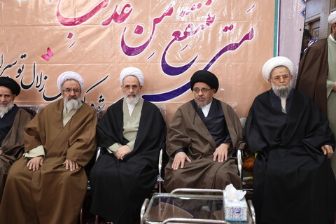 تصاویر/ مراسم عمامه گذاری طلاب حوزه علمیه بناب با حضور آیت الله اعرافی