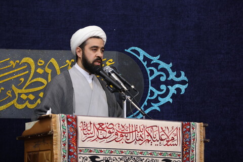 تصاویر/ مراسم عمامه گذاری طلاب حوزه علمیه بناب با حضور آیت الله اعرافی