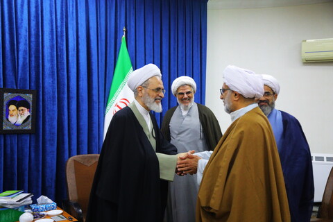 تصاویر / دیدار استاندار و نماینده ولی فقیه در استان هرمزگان با آیت الله اعرافی