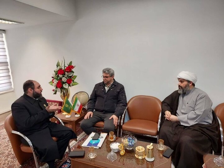 استعداد جامعة الإمام الرضا(ع) الدولیة لنشر تعليم اللغة الفارسية استعداد جامعة الإمام الرضا(ع) الدولیة لنشر تعليم اللغة الفارسية