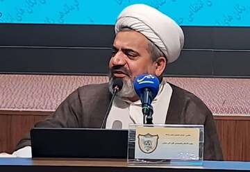 انتظار فرج باید در عمل تبلور یابد