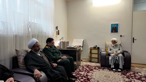 دیدار فرمانده سپاه الغدیر استان یزد با  فضلای یزدی ساکن استان قم