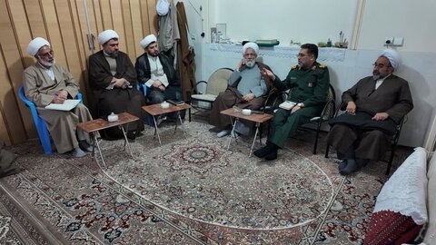 دیدار فرمانده سپاه الغدیر استان یزد با  فضلای یزدی ساکن استان قم