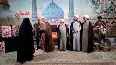 تصاویر/ یادواره شهدای روحانی دشتستان و بزرگداشت شهید عاشوری در مدرسه علمیه برازجان