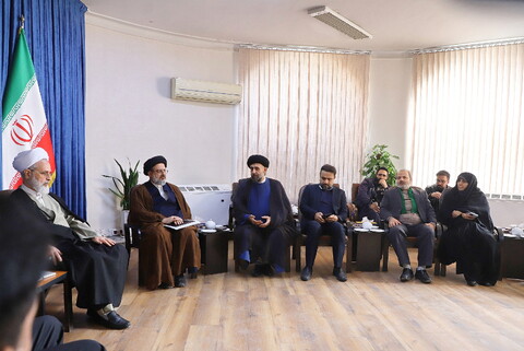 تصاویر/ دیدار رئیس سازمان آموزش فنی و حرفه‌ای کشور با آیت الله اعرافی
