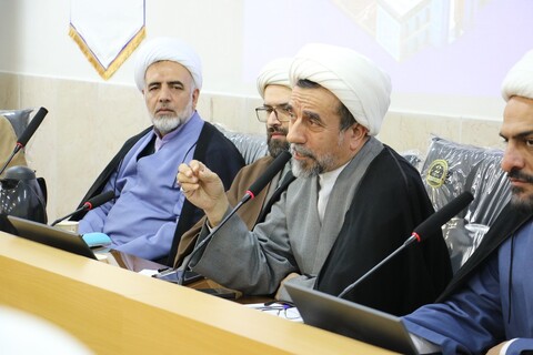 تصاویر| نشست صمیمی مبلغان با جانشین مدیر حوزه علمیه اصفهان