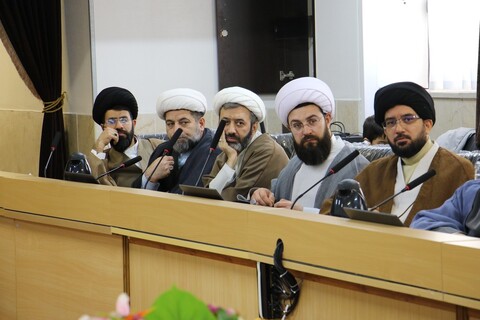 تصاویر| نشست صمیمی مبلغان با جانشین مدیر حوزه علمیه اصفهان