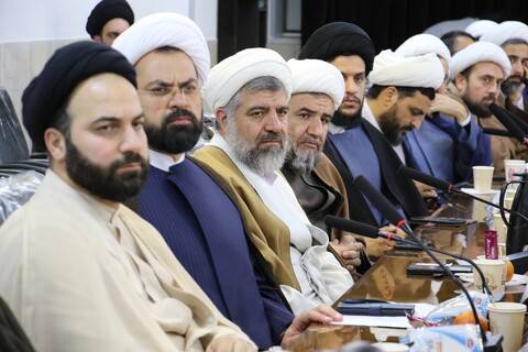 تصاویر| نشست صمیمی مبلغان با جانشین مدیر حوزه علمیه اصفهان